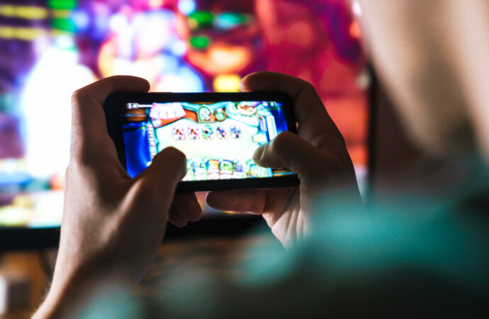 Beliebteste Mobile Games fallen bei der Stiftung Warentest durch